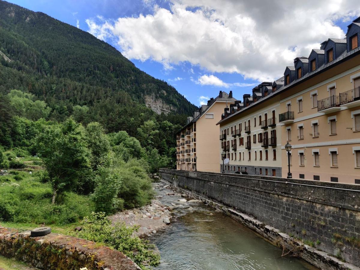"Leo Pixel" Avairent Canfranc Estacion Daire Dış mekan fotoğraf